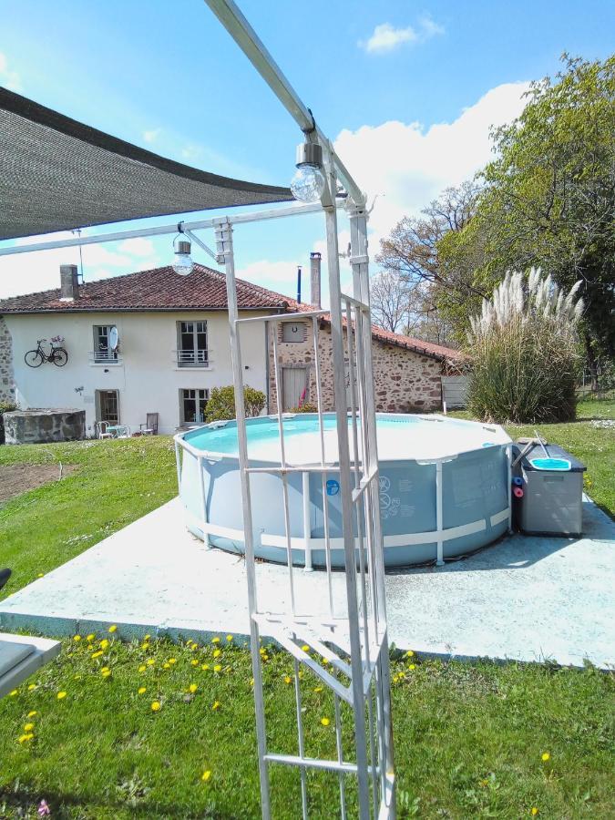 Les Outres Villa Chabrac Eksteriør billede